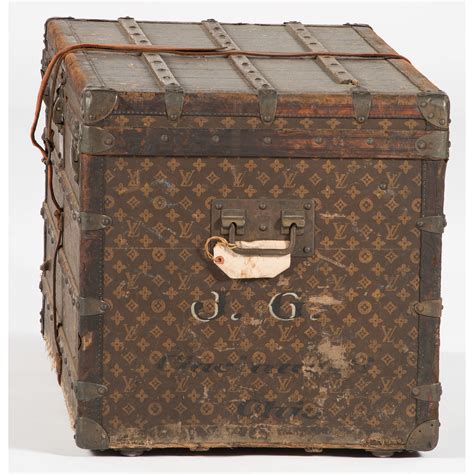 history of Louis Vuitton trunks